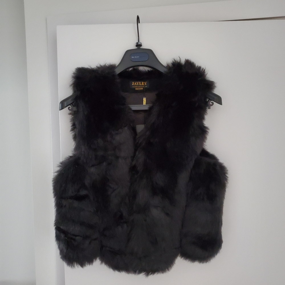 Black faux fur vest